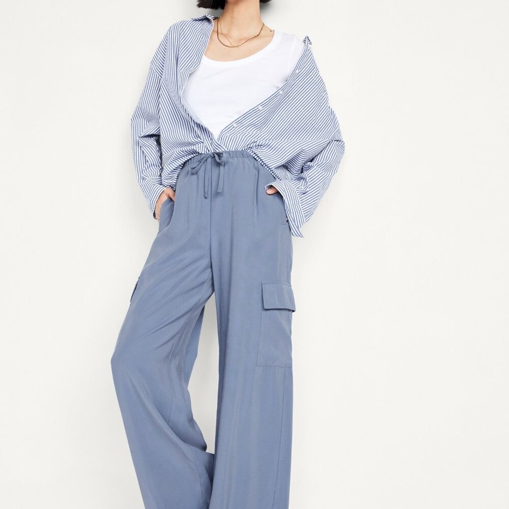 Old Navy Light Blue Wide Leg Cargo Pants Comfy